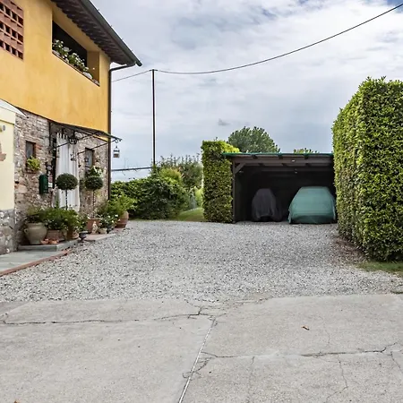 Bright Flat With Private Parking! Lucca